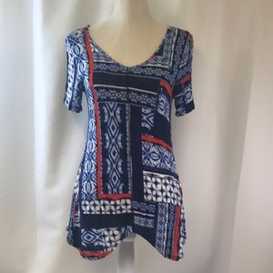 Cable & Gauge Asymmetrical Hem Tribal Design With Keyhole Sleeves - Small